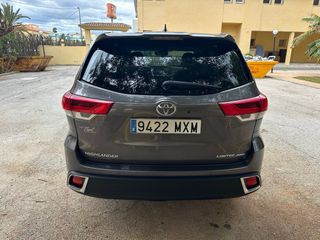 Toyota Highlander 2017