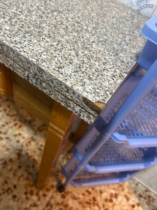 Tavolo da cucina estensibile + mobile credenza URGENTE