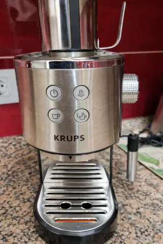 Cafetera Krups XP444 + accesorios (no caja)