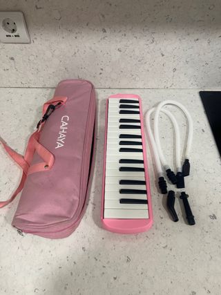 Melódica infantil rosa con funda