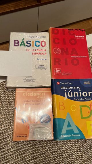 Diccionarios y Biblias