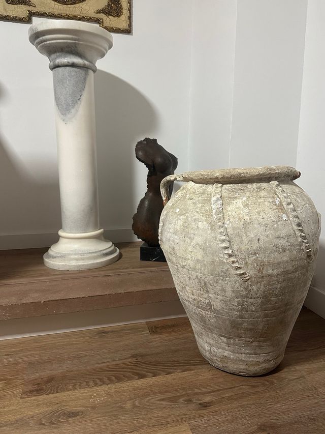 Tinaja antigua de terracota (c. 1780-1840)