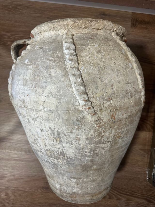 Tinaja antigua de terracota (c. 1780-1840)
