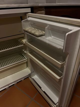 Nevera bajo encimera Corbero