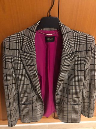 Chaqueta Liu Jo Cuadros Rosa y Gris