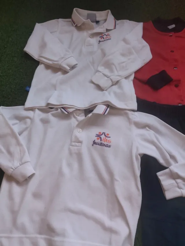 Lote uniformes Infantil Jesuitinas talla 4