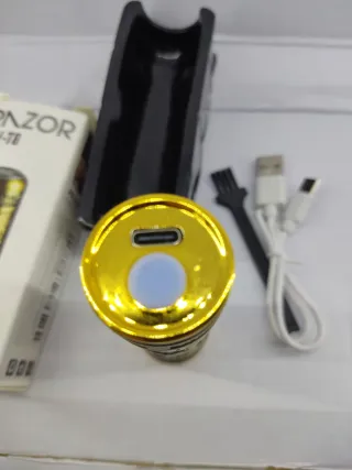 Máquina de afeitar HW-T8 dorada