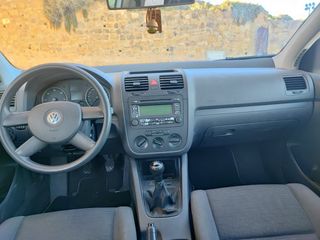 Volkswagen Golf 2003
