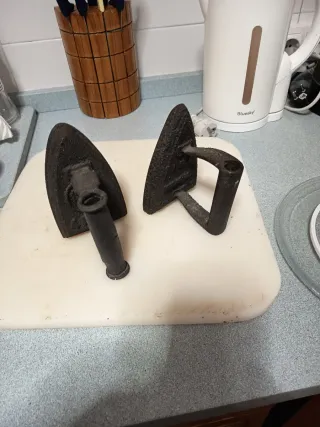 Planchas antiguas de hierro fundido