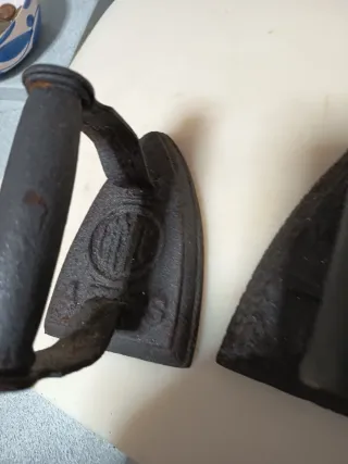 Planchas antiguas de hierro fundido