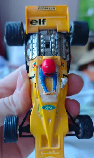 Coche Scalextric Tyrrell-Ford 1973