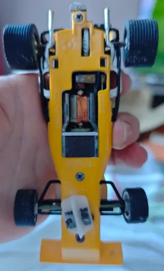 Coche Scalextric Tyrrell-Ford 1973