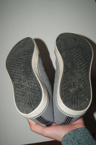 Sapatilhas Adidas cinzentas tam. 39