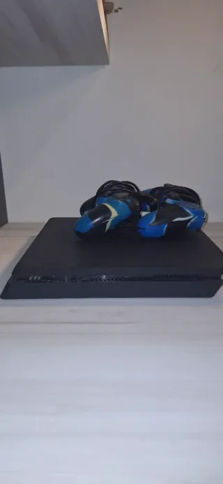 Consola PS4 + 2 Mandos DualShock Azules