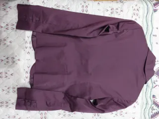 Chaqueta berenjena nueva