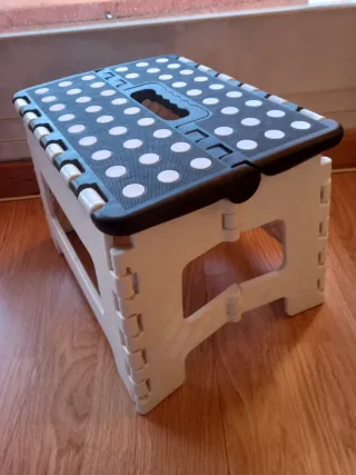 Taburete Plegable Negro y Blanco