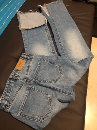 Pantalón vaquero Stradivarius Talla 32