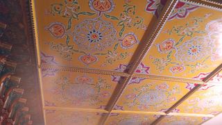 Pintura árabe islámica en placas