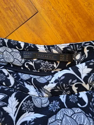 Falda pantalón Zara floral