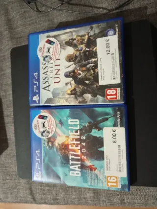 PS4 Slim Negra + 2 Juegos
