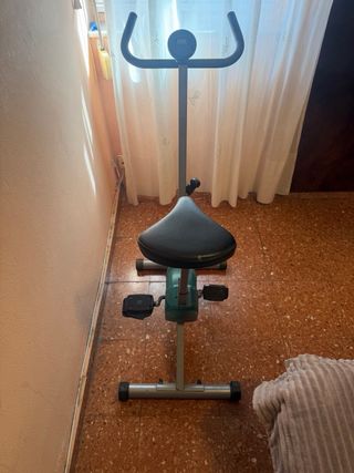 Bicicleta Estática Verde y Gris