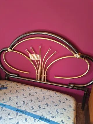 Cabecero 1.35 y mesillas madera