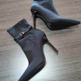 Botines Zara Tacón Aguja Negro Talla 38