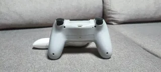 Consola PS4 Negra + Mando + 7 Juegos