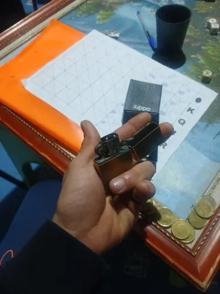 Mechero Zippo Bronce Jinete seminuevo su caja