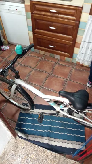 Bicicleta Urbana B'TWIN