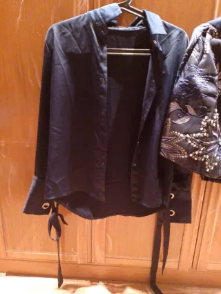 Conjunto azul oscuro y plateado para fiesta