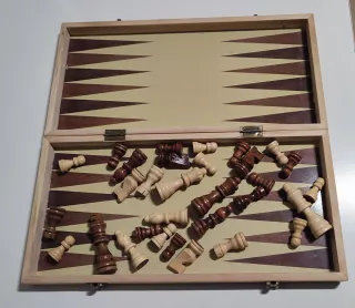 2 Juegos 3 en 1: Ajedrez, Damas, Backgammon