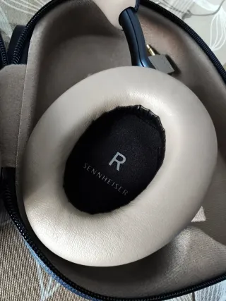 Sennheiser Momentum 4 Wireless Auriculares