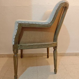 Pareja de butacas provenzal beige y madera