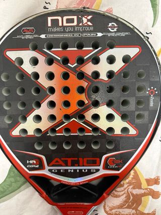 Pala de pádel NOX AT10 Genius 18K