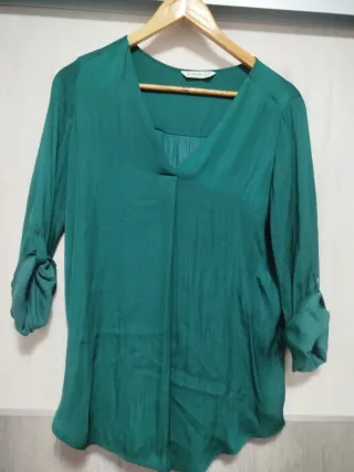Camisa verde Stradivarius