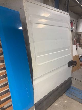 Puerta corredera Iveco Daily
