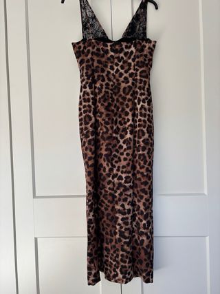 Vestido Leopardo Encaje Zara