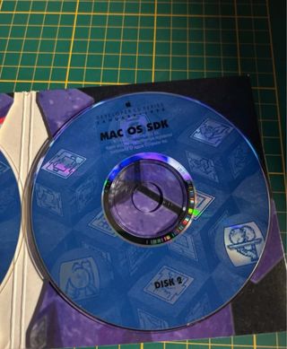 Apple Developer CD Gen 1996 - Mac OS SDK
