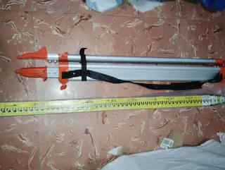 Trípode para nivel topográfico