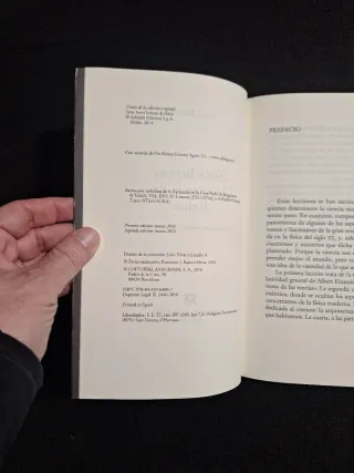 Carlo Rovelli. Siete breves lecciones de física