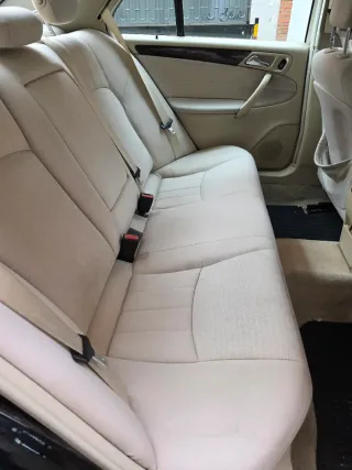 Mercedes-Benz Clase C 2005