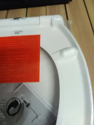 WENKO Asiento de inodoro «Vorno», antibacteriano