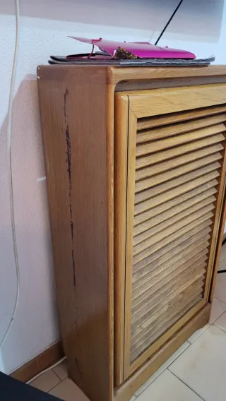 Cubre radiador de madera