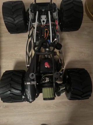 Monster Truck FG Amarillo