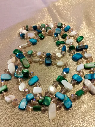 Collana perline e pietre naturali