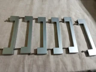 6 Tiradores plateados para armario