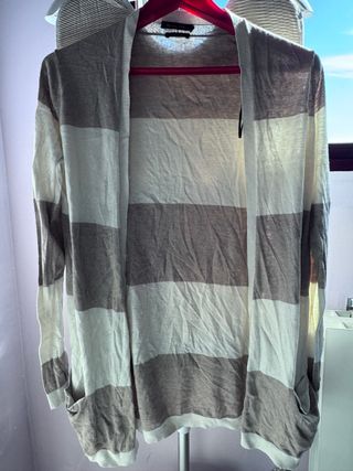 cárdigan de rayas beige y blanco massimo dutti