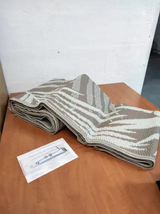 Alfombra de exterior NUEVA a estrenar 180x270