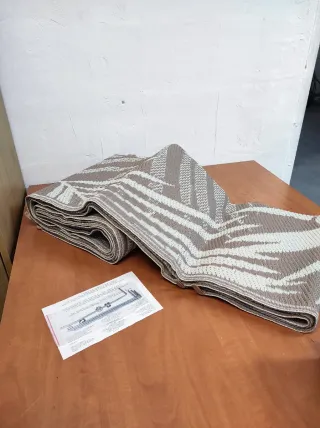 Alfombra de exterior NUEVA a estrenar 180x270